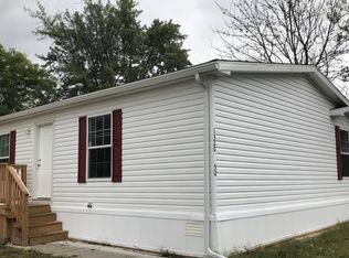 1320 Roslyn Dr #50, Owosso, MI 48867