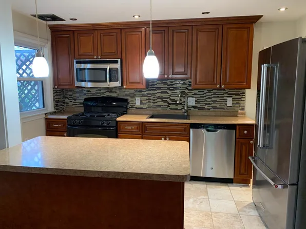 1549 Clairidge Rd, Baltimore, MD 21207