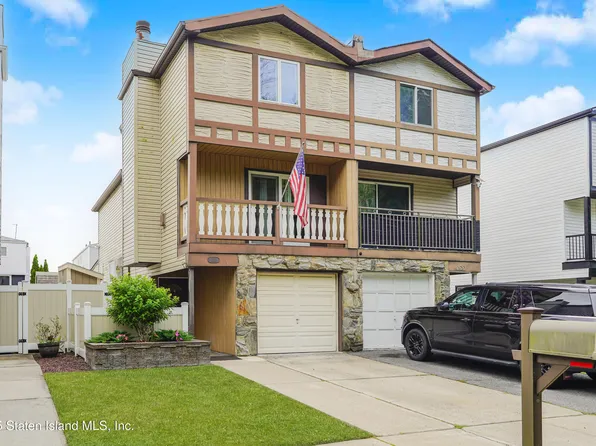 175 Park Dr N, Staten Island, NY 10314