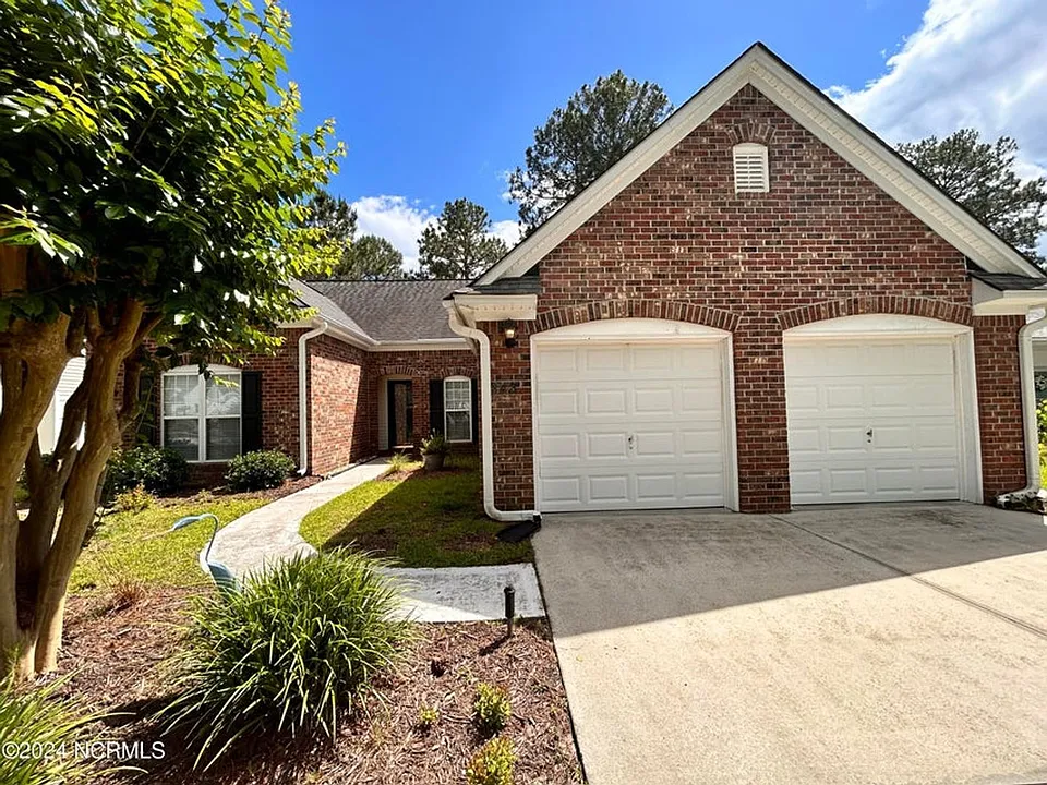 843 Sandpiper Bay Dr SW
