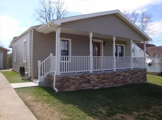 622 Cardinal Dr, Elkview, WV 25071