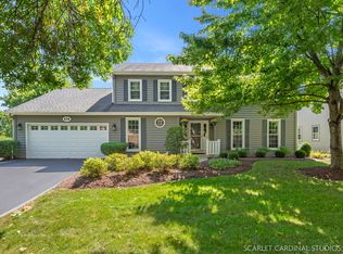 634 Oakhurst Dr, Naperville, IL 60540