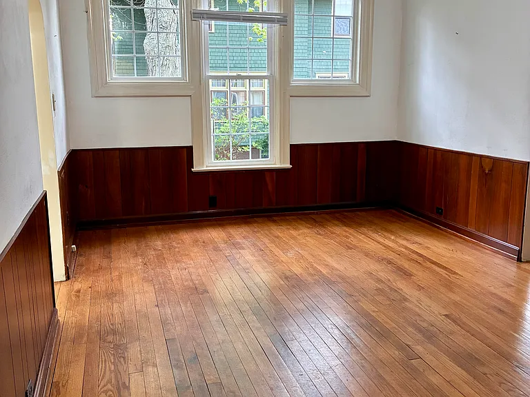 723 W Colfax Ave — Photo 4