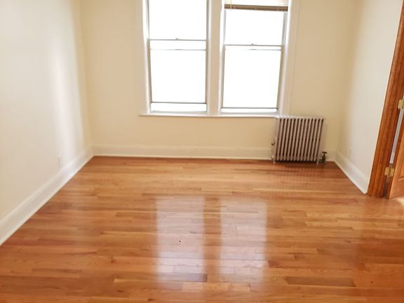 2nd image of 1741 E 51st St #1F