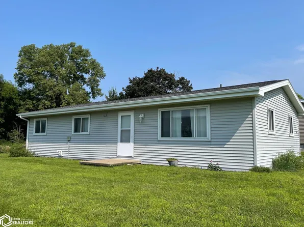 105 Broad St, Grinnell, IA 50112