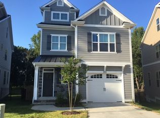 208 Log Pond Ct, Apex, NC 27502