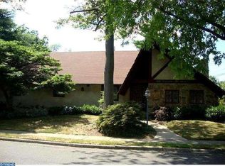 1 Washington Ave, Runnemede, NJ 08078