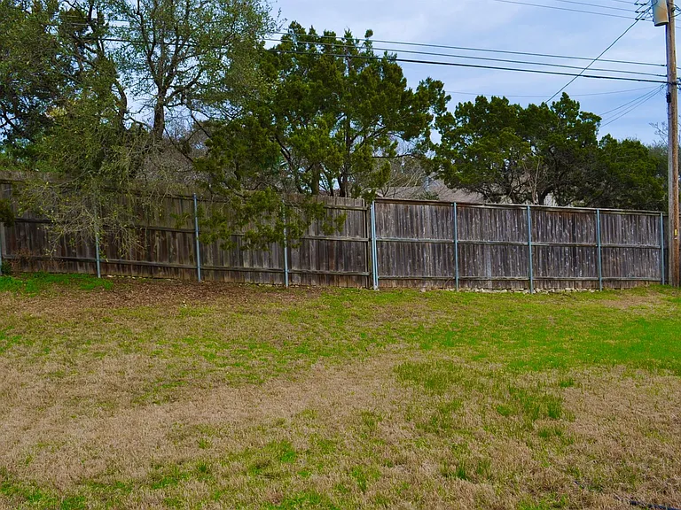 8304 Red Willow Dr — Photo 12