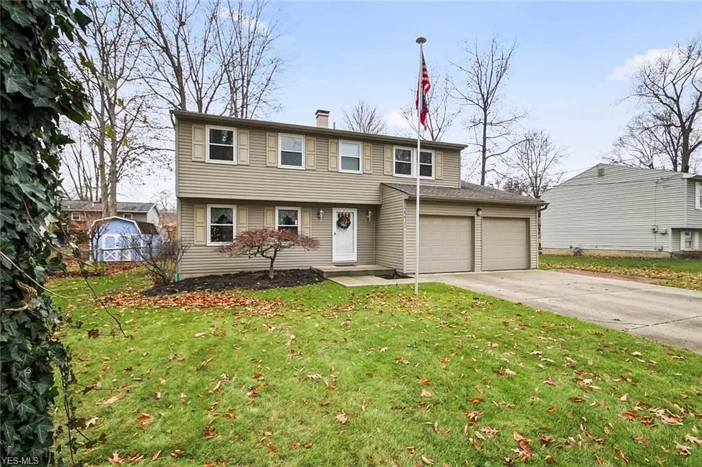 2230 Birch Trce photo 1