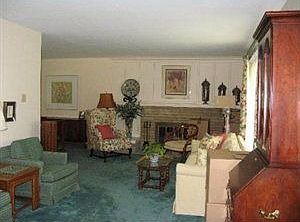 3rd image of 2534 Blossom Ln