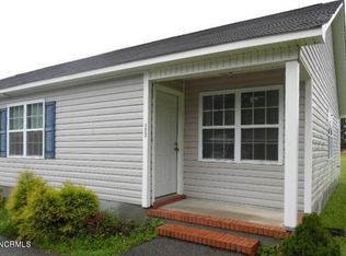 121 Simmental Ln, Richlands, NC 28574