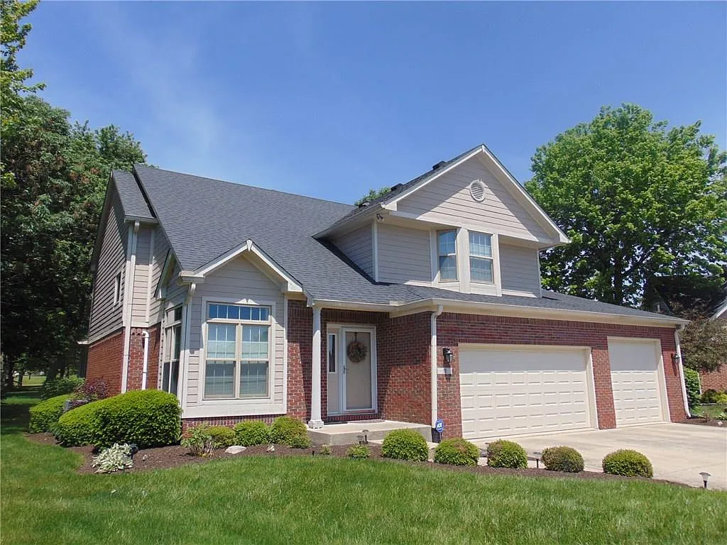 16 Saint Annes Ct photo 1