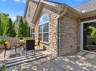 9151 Springfield Rd UNIT 2001, Poland, OH 44514