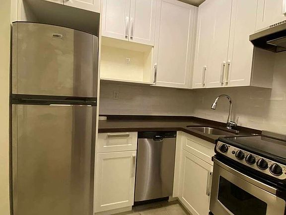 3rd image of 106 Fulton St APT 5D