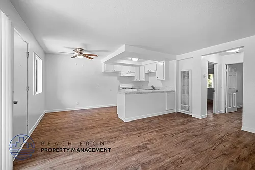 1010 Lagoon Ave. Photo 1