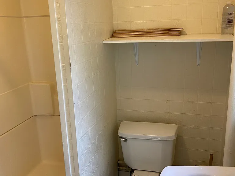 31 Foss St #1 — Photo 3