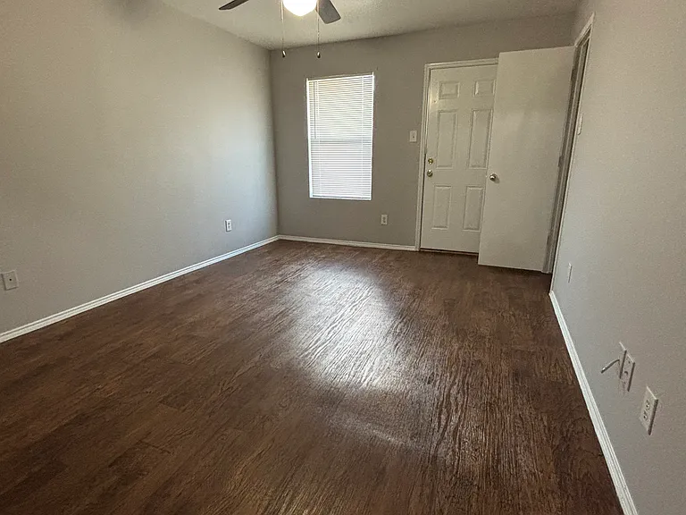 8040 Doreen Ave #1 — Photo 8