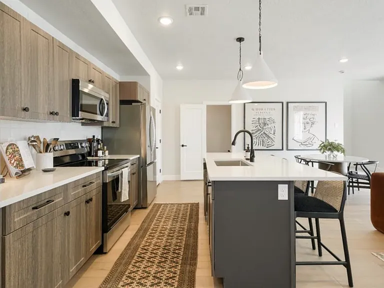 3919 E Razor Dr — Photo 3