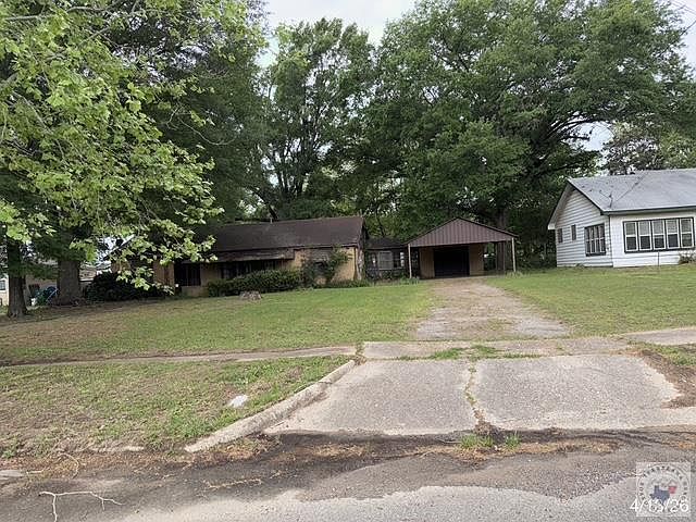 1st image of 411 Church St