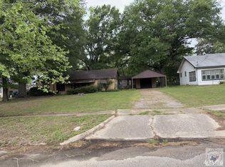 411 Church St, De Kalb, TX 75559