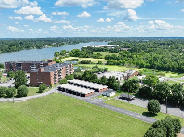 200 Sanders Ferry Rd APT 1210, Hendersonville, TN 37075