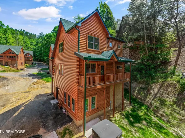 2108 Valley Creek Way, Sevierville, TN 37862