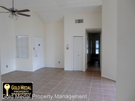 3rd image of 1904 Kingwood Dr