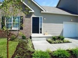 9421 N Granby Dr, Kansas City, MO 64154