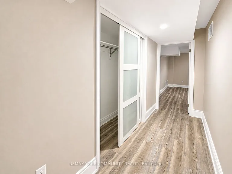17 Morden Cres #BASEMENT — Photo 10