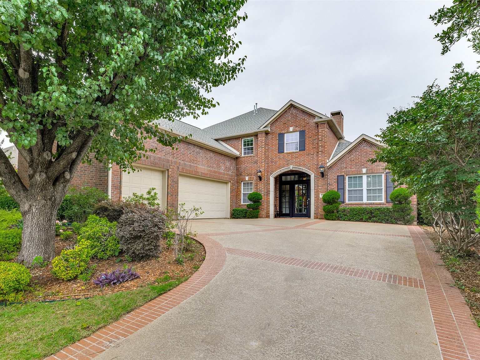 2706 Brookside Ln