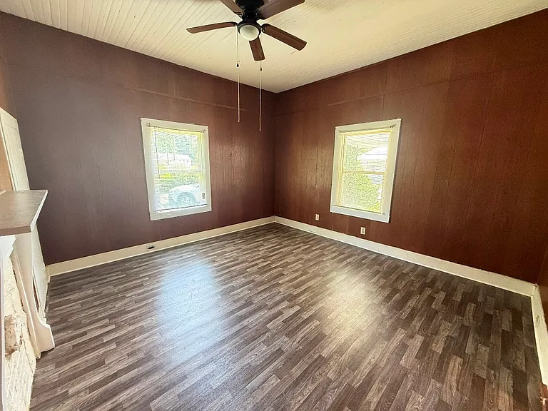 3768 S Walnut St — Photo 8