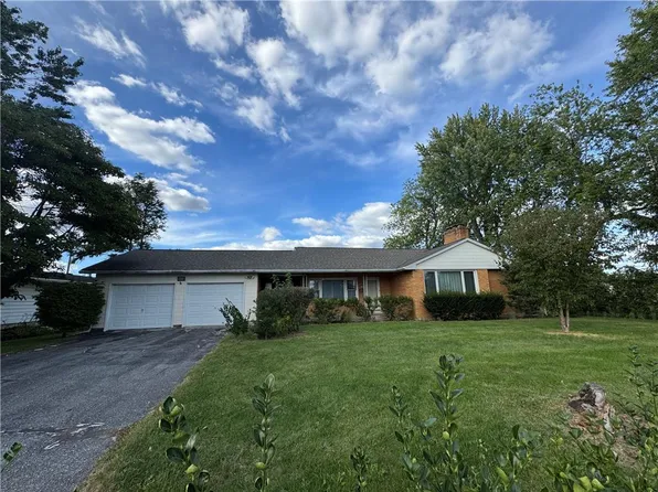 2231 Fuller St, Whitehall, PA 18052
