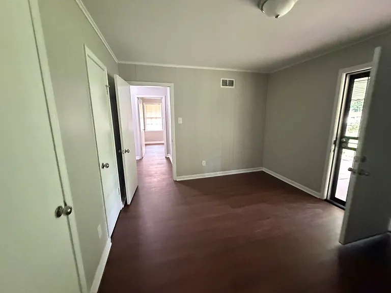 1786 Hester Rd — Photo 40