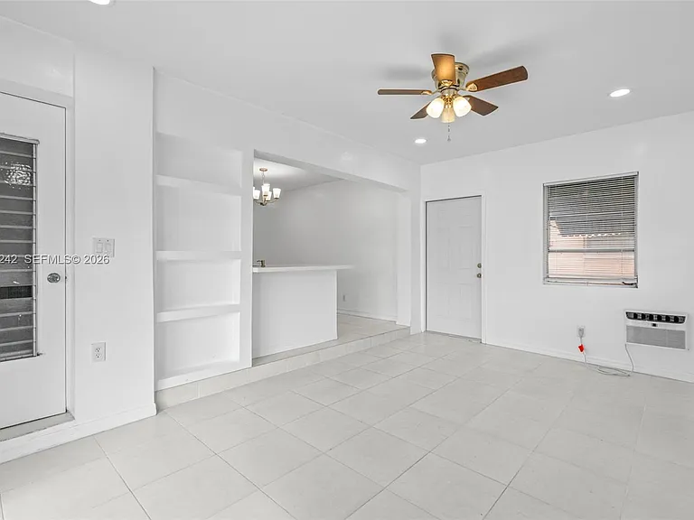 7505 NW 58th St — Photo 14