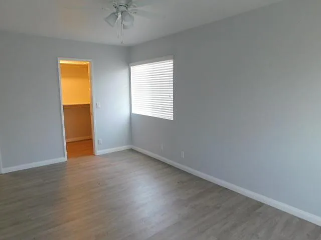 4267 Winona Ave #2 — Photo 13