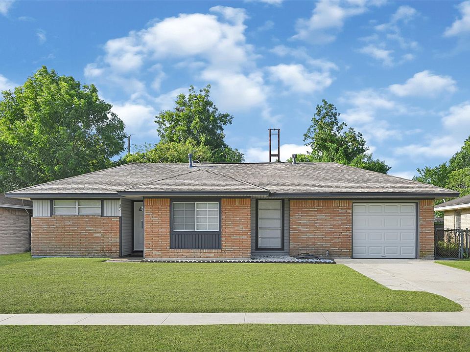1st image of 307 Midway Dr