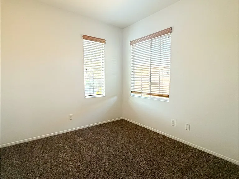 7637 Pioneer Ranch Ave — Photo 8