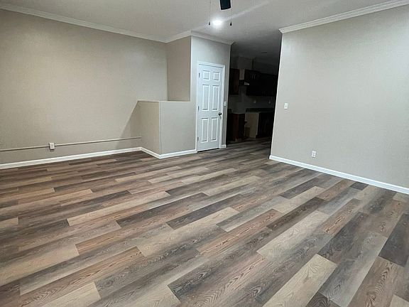 4th image of 1203 College St