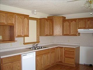 2nd image of 906 West St