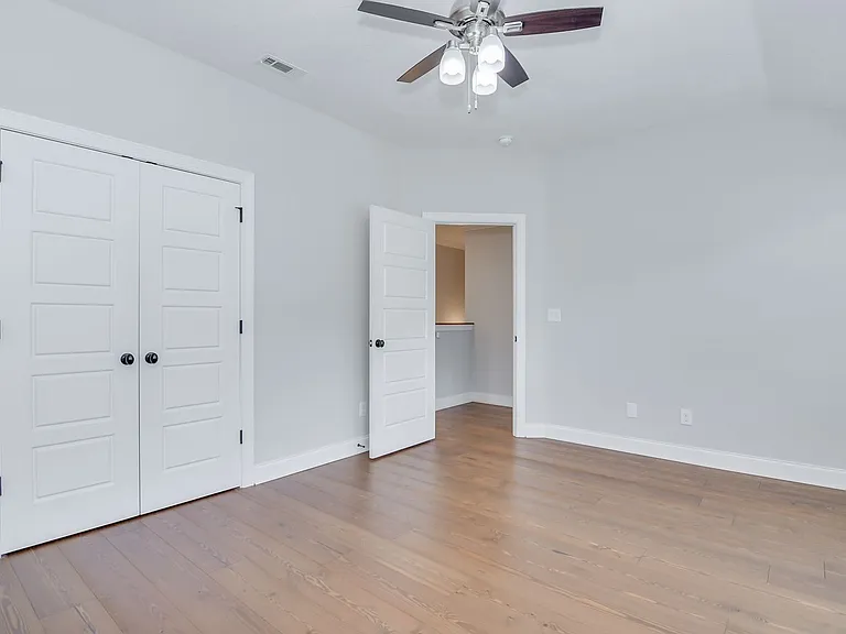344 Colonnades Dr — Photo 42