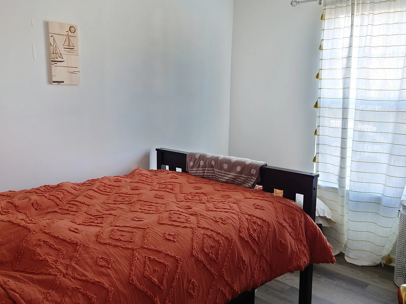 3 bed, 1408 sqft, $850 — Photo 2