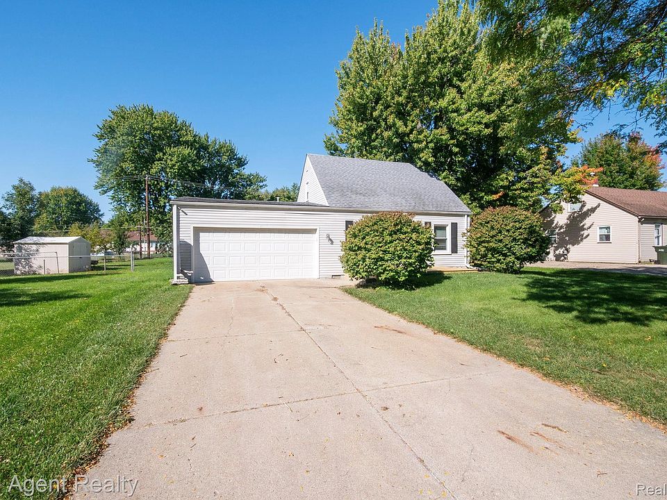37353 Saint Joseph Dr, photo 28