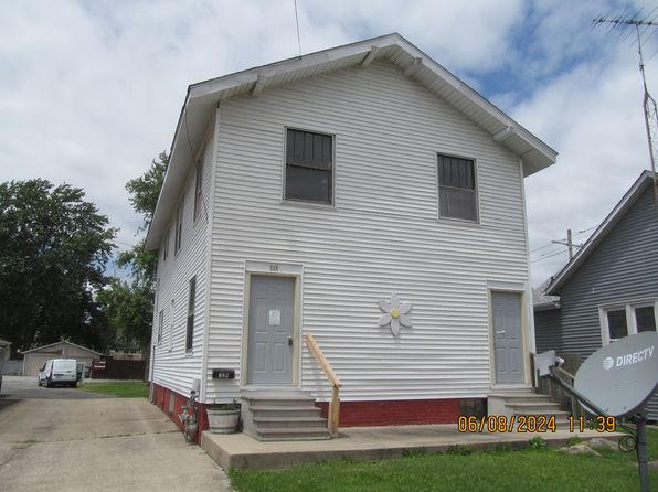 720 N Broad St, Carlinville, IL 62626