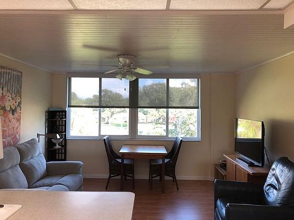 4th image of 4895 Bay St NE APT 318