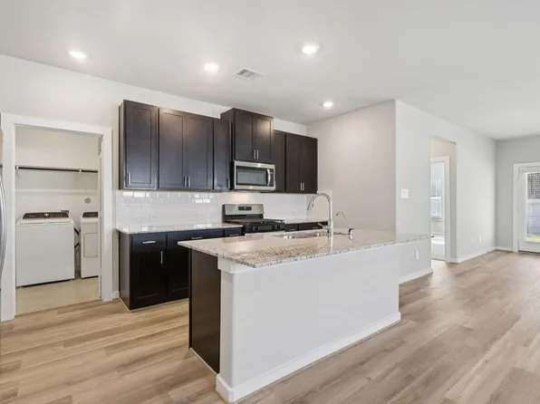 11422 Dark Amethyst Dr, Houston, TX 77048