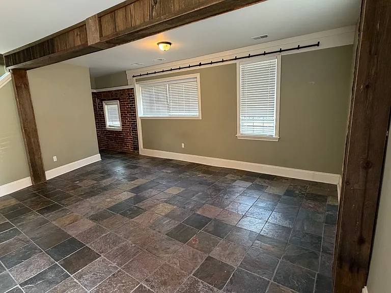 817 Pine Grove Ave #1 — Photo 8