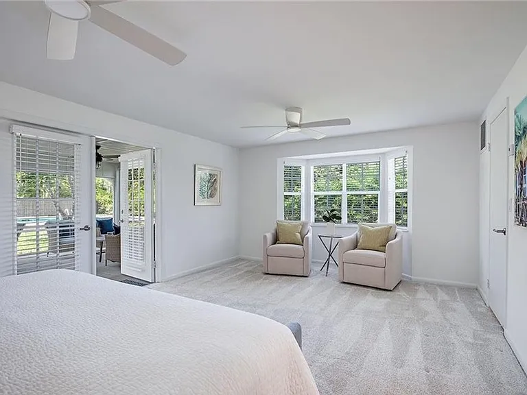 1281 Diana Ave — Photo 17