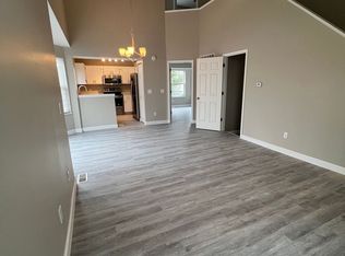 716 Liberty Village Dr, Florissant, MO 63031
