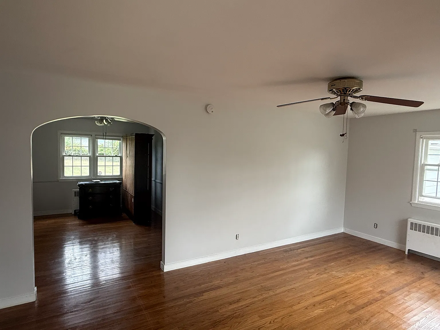 3 bed, 1072 sqft, $2,700 — Photo 1