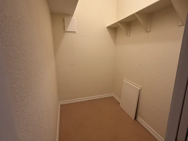 storage / coat closet